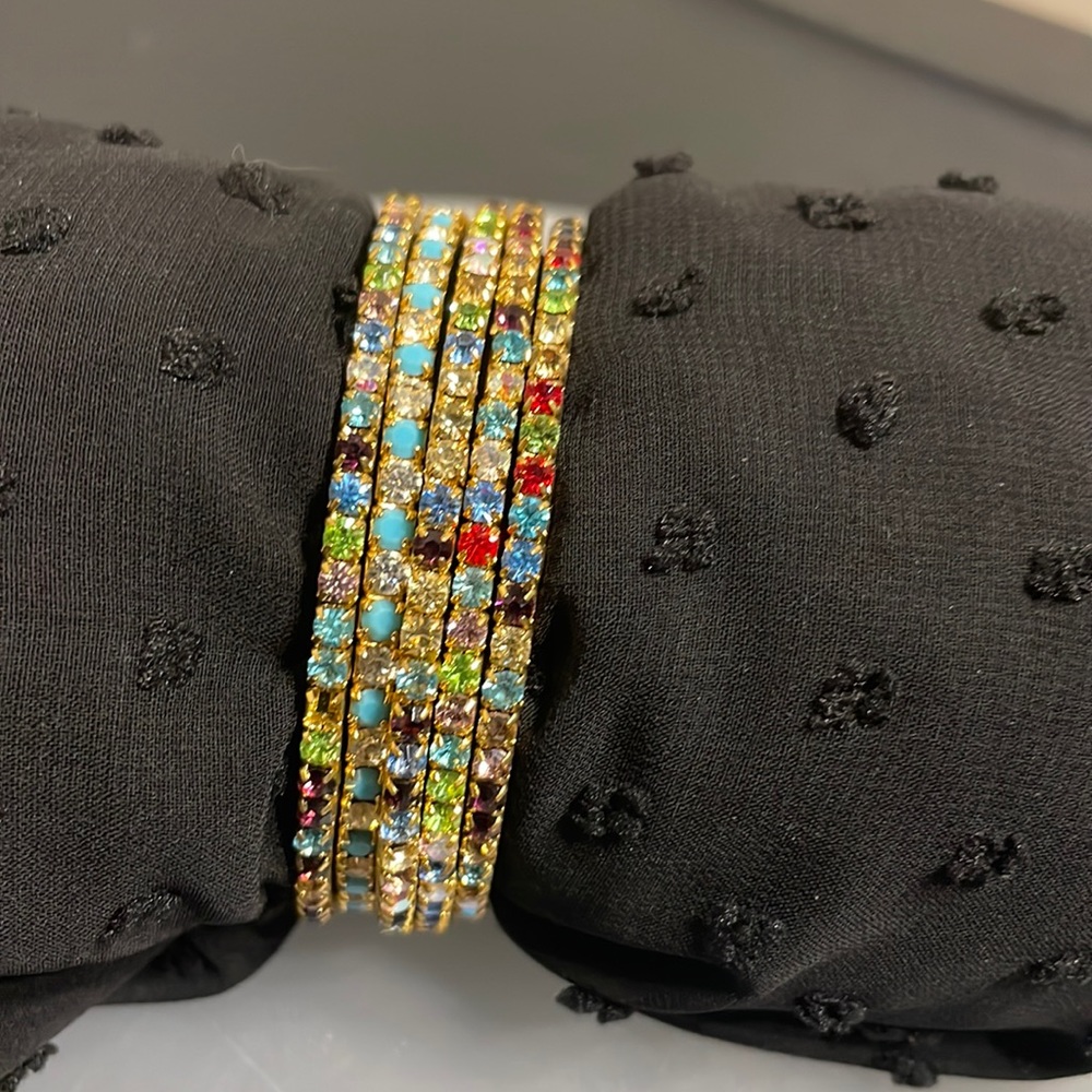 Girl’s accessories